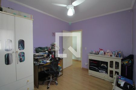 Casa à venda com 178m², 3 quartos e 4 vagasQuarto 2