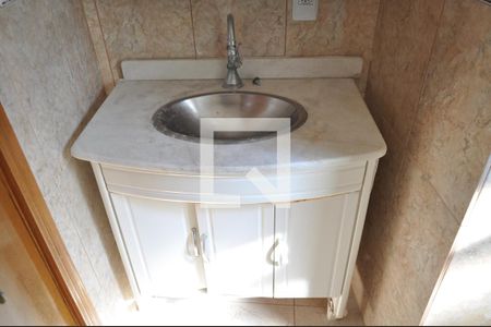 Casa à venda com 125m², 3 quartos e 2 vagasBanheiro