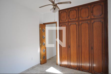 Casa à venda com 125m², 3 quartos e 2 vagasQuarto 2