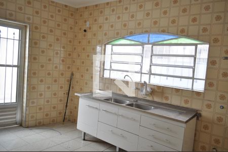 Casa à venda com 125m², 3 quartos e 2 vagasCozinha