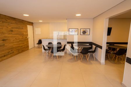 Apartamento à venda com 75m², 3 quartos e 1 vaga Apartamento à venda com 75m², 3 quartos e 1 vagaÁrea comum - Salão de festas