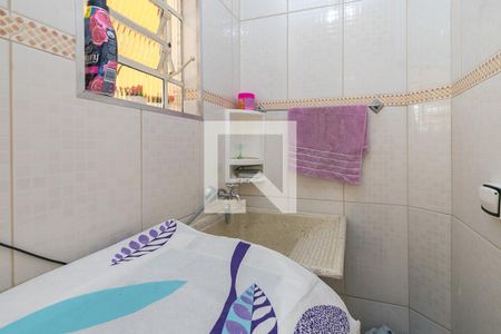 Casa à venda com 240m², 3 quartos e 2 vagas Casa à venda com 240m², 3 quartos e 2 vagasLavanderia