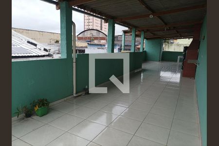 Casa à venda com 190m², 4 quartos e 2 vagas Casa à venda com 190m², 4 quartos e 2 vagasTerraço