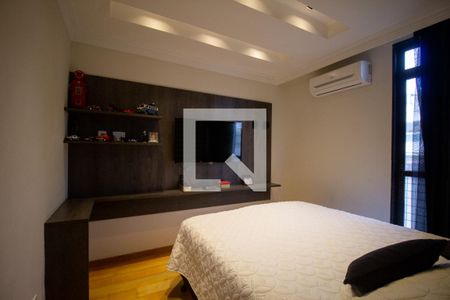 Apartamento à venda com 394m², 5 quartos e 4 vagas Apartamento à venda com 394m², 5 quartos e 4 vagasSuíte 2