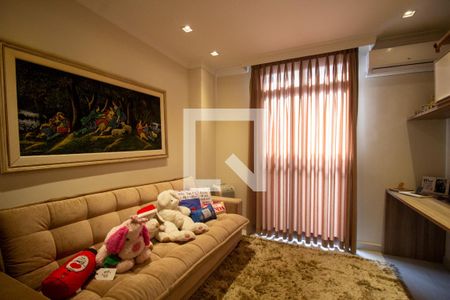 Apartamento à venda com 394m², 5 quartos e 4 vagas Apartamento à venda com 394m², 5 quartos e 4 vagasQuarto 2