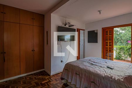 Suite de casa à venda com 4 quartos, 500m² em Vila Pirajussara, São Paulo