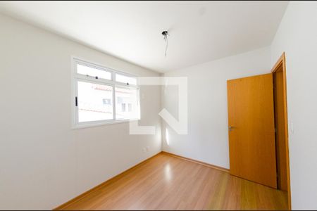Apartamento à venda com 96m², 3 quartos e 2 vagas Apartamento à venda com 96m², 3 quartos e 2 vagasQuarto 2