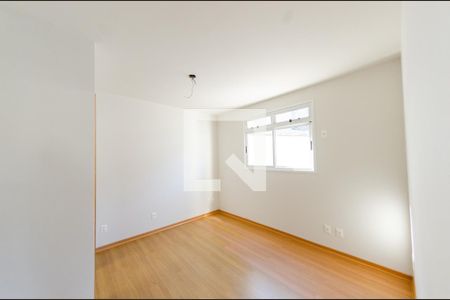 Apartamento à venda com 96m², 3 quartos e 2 vagas Apartamento à venda com 96m², 3 quartos e 2 vagasSuíte