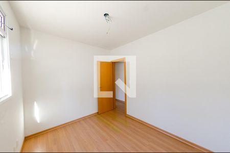 Apartamento à venda com 96m², 3 quartos e 2 vagas Apartamento à venda com 96m², 3 quartos e 2 vagasQuarto 2