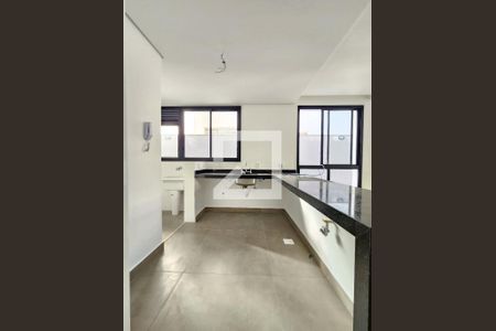 Cozinha de apartamento à venda com 2 quartos, 184m² em Serra, Belo Horizonte