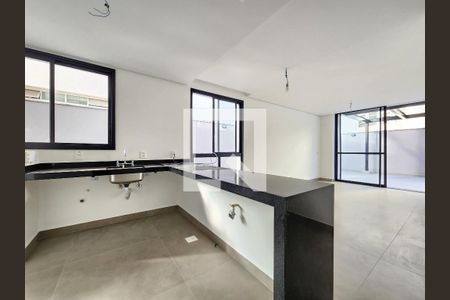 Cozinha de apartamento à venda com 2 quartos, 184m² em Serra, Belo Horizonte