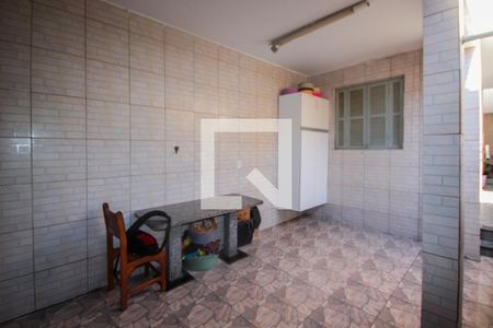 Casa à venda com 150m², 2 quartos e 1 vagaPiso T - Quintal