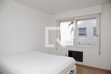 Quarto 1 de apartamento para alugar com 2 quartos, 70m² em Partenon, Porto Alegre