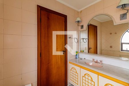 Casa de condomínio à venda com 820m², 4 quartos e 6 vagas Casa de condomínio à venda com 820m², 4 quartos e 6 vagasSuite 03 - Banheiro