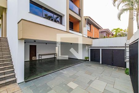 Casa de condomínio à venda com 820m², 4 quartos e 6 vagas Casa de condomínio à venda com 820m², 4 quartos e 6 vagasGaragem