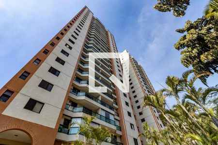 Apartamento para alugar com 135m², 4 quartos e 3 vagas Apartamento para alugar com 135m², 4 quartos e 3 vagasFachada