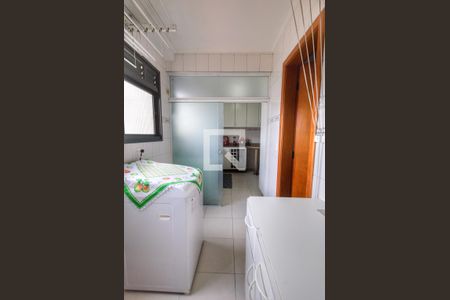 Apartamento para alugar com 135m², 4 quartos e 3 vagas Apartamento para alugar com 135m², 4 quartos e 3 vagasÁrea de Serviço
