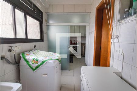 Apartamento para alugar com 135m², 4 quartos e 3 vagas Apartamento para alugar com 135m², 4 quartos e 3 vagasÁrea de Serviço