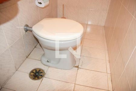 Casa à venda com 200m², 5 quartos e 2 vagasBanheiro 3