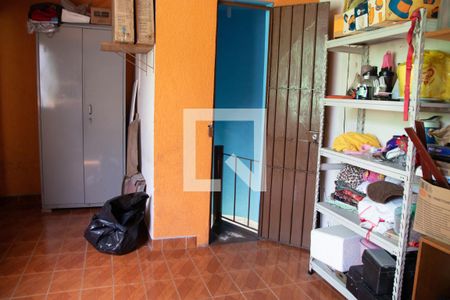 Casa à venda com 200m², 5 quartos e 2 vagasQuarto de Serviço