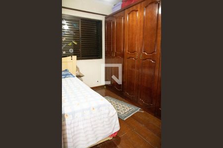 Casa à venda com 200m², 5 quartos e 2 vagasQuarto 3