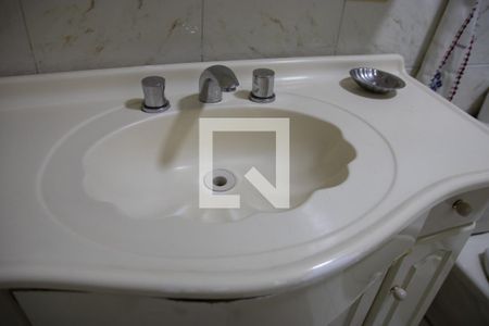 Casa à venda com 200m², 5 quartos e 2 vagasBanheiro do Quarto 2