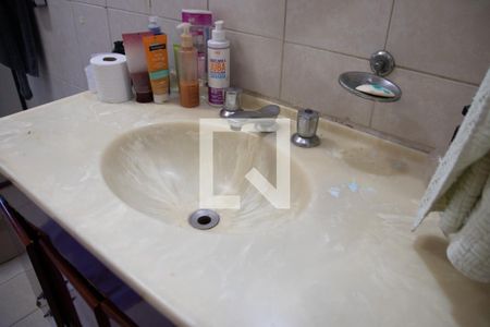 Casa à venda com 200m², 5 quartos e 2 vagasBanheiro 2