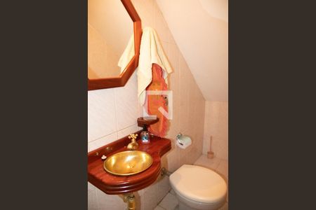 Casa à venda com 200m², 5 quartos e 2 vagasBanheiro 3