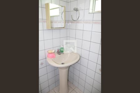 Casa à venda com 200m², 5 quartos e 2 vagasBanheiro de serviço