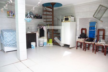 Casa à venda com 200m², 5 quartos e 2 vagasÁrea de Serviço