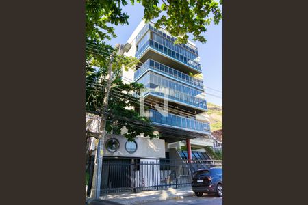 Apartamento à venda com 256m², 4 quartos e 4 vagas Apartamento à venda com 256m², 4 quartos e 4 vagasFachada