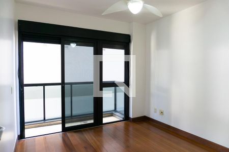 Apartamento à venda com 256m², 4 quartos e 4 vagas Apartamento à venda com 256m², 4 quartos e 4 vagasQuarto