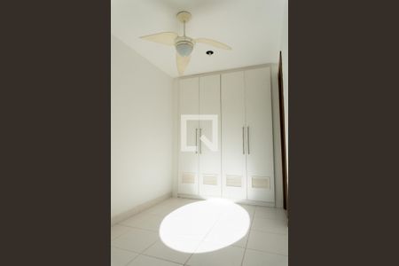 Apartamento à venda com 256m², 4 quartos e 4 vagas