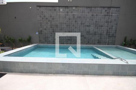 Studio à venda com 44m², 1 quarto e sem vagaPiscina