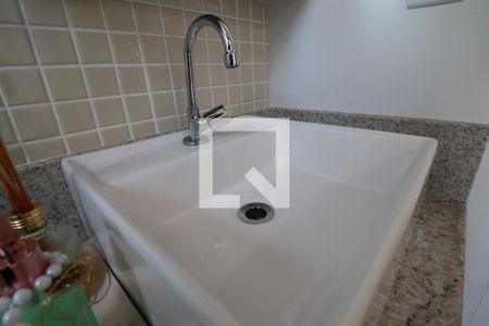 Apartamento para alugar com 65m², 2 quartos e 2 vagasBanheiro da Suíte