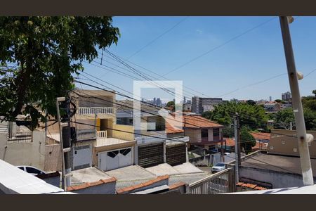 Casa à venda com 200m², 3 quartos e 3 vagas Casa à venda com 200m², 3 quartos e 3 vagasVista
