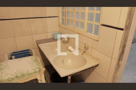 Casa para alugar com 35m², 6 quartos e sem vagaÁrea de Serviço (casa 02)