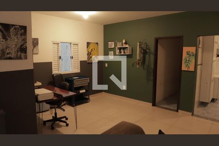 Casa para alugar com 35m², 6 quartos e sem vagaSala (casa 02)