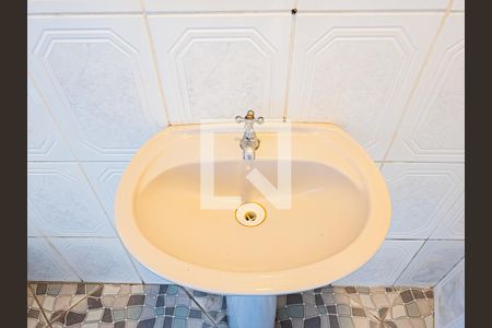 Casa à venda com 260m², 2 quartos e 2 vagasBanheiro