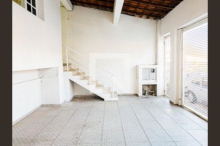 Casa à venda com 260m², 2 quartos e 2 vagasÁrea comum