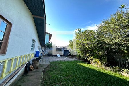Casa à venda com 65m², 3 quartos e 2 vagasQuintal