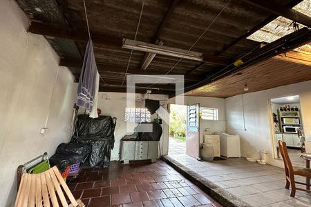 Casa à venda com 65m², 3 quartos e 2 vagasÁrea de Serviço