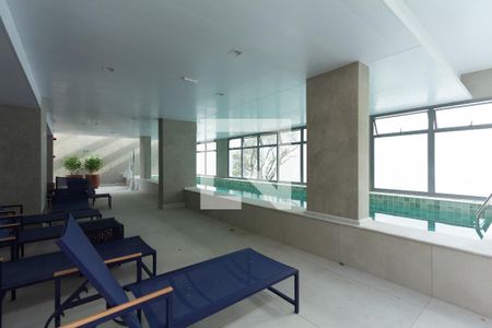 Studio à venda com 25m², 1 quarto e sem vagaÁrea comum - Piscina