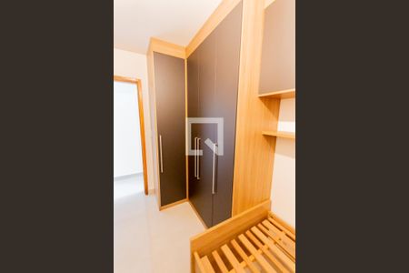 Apartamento à venda com 120m², 2 quartos e 2 vagasArmário