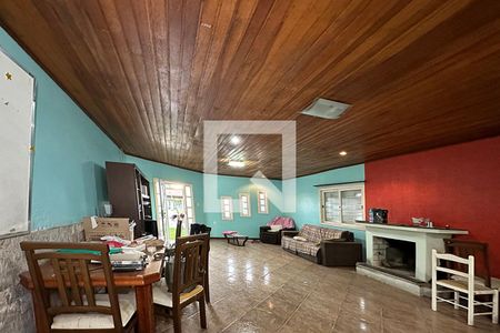 Casa à venda com 150m², 5 quartos e 2 vagassala casa 2