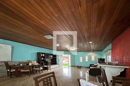 Casa à venda com 150m², 5 quartos e 2 vagassala casa 2