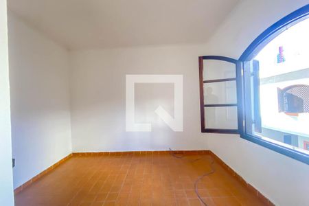 Casa à venda com 220m², 3 quartos e 2 vagas Casa à venda com 220m², 3 quartos e 2 vagasQuarto da Edícula