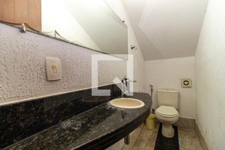 Casa à venda com 371m², 5 quartos e 6 vagasBanheiro