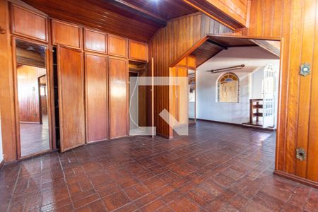 Casa à venda com 371m², 5 quartos e 6 vagasQuarto 5