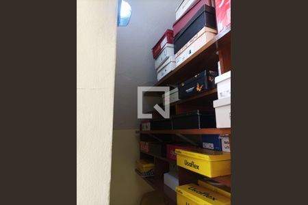 Casa à venda com 150m², 2 quartos e 3 vagas Casa à venda com 150m², 2 quartos e 3 vagasÁrea externa